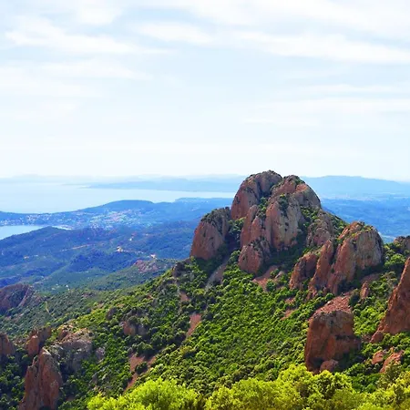 Coeur De Frejus: L'amphitheatre With Pool And Terrace Apartment *