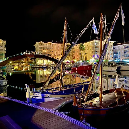 Coeur De Frejus, 3 Pièces Climatisé Avec Piscine, Terrasse, Barbecue Appartamento Fréjus